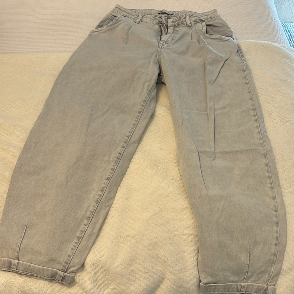 Zara jeans size 4 colour gray very good condition